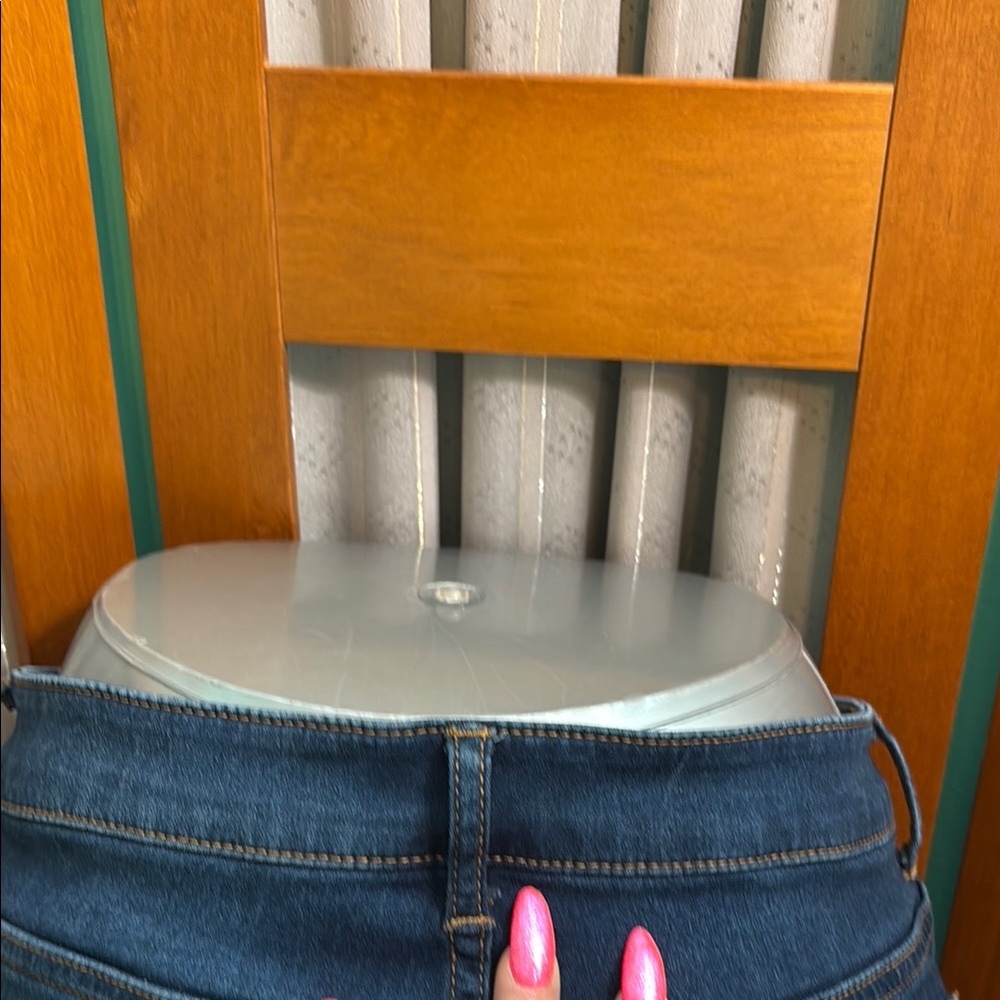 Jennifer Lopez Blue Skinny Jeans with Versatile Stretch - Picture 8 of 11